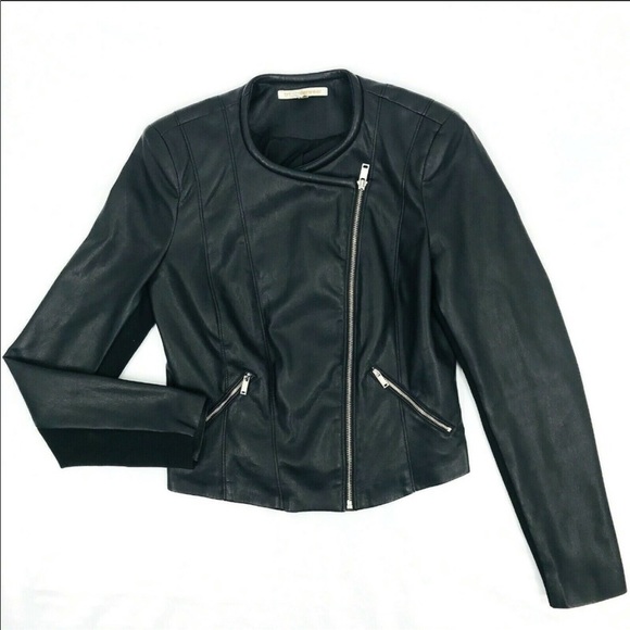 Zara Jackets & Blazers - Zara Vegan Leather Crop Moto Jacket Size XS